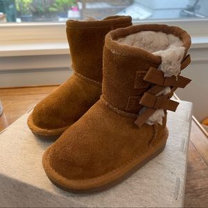 Koolaburra by Ugg Boots with Bow Detail EUC